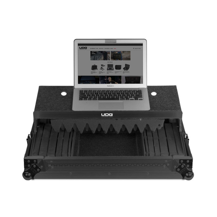 UDG Ultimate Flight Case Multi Format XL Black MK3 Plus (Laptop Shelf)