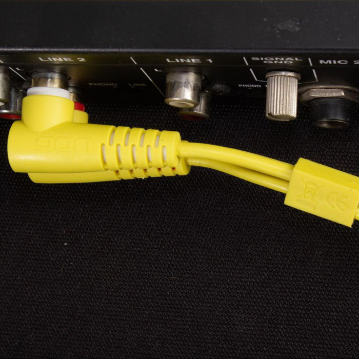 Cable UDG RCA Droit - RCA Coudé Jaune 3m