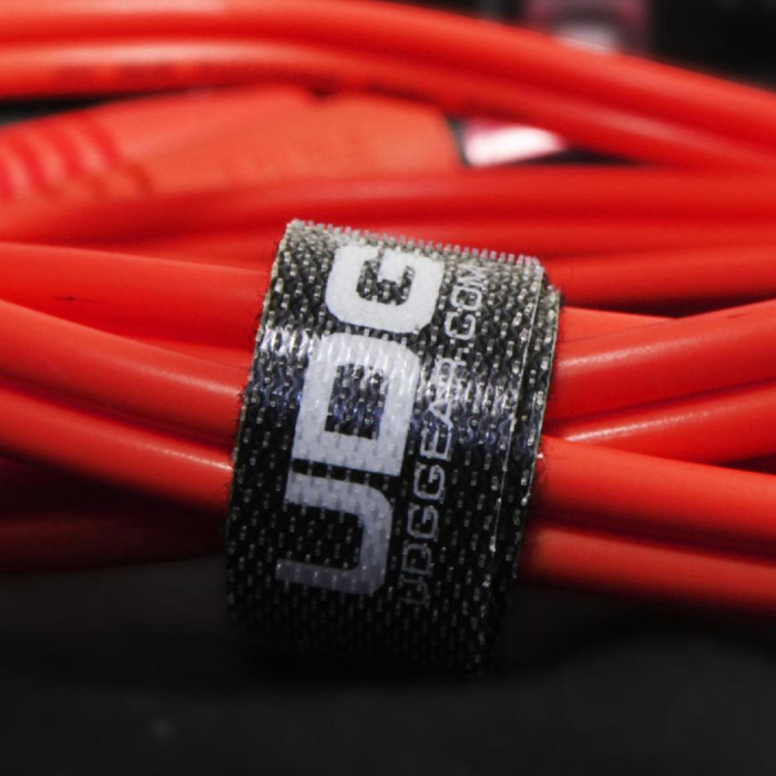 Cable UDG RCA Droit - RCA Coudé Rouge 3m