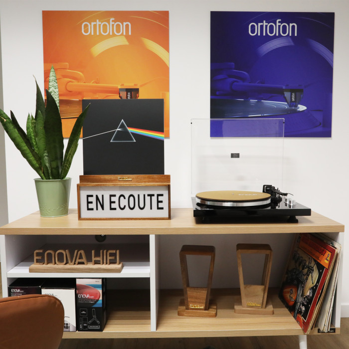 Display En Ecoute